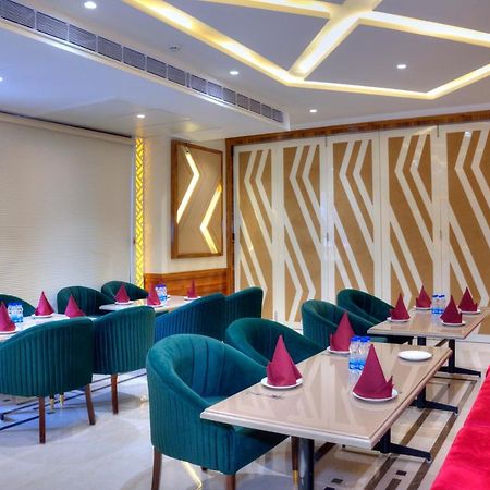 Hotel Classio Royale Amritsar Buitenkant foto