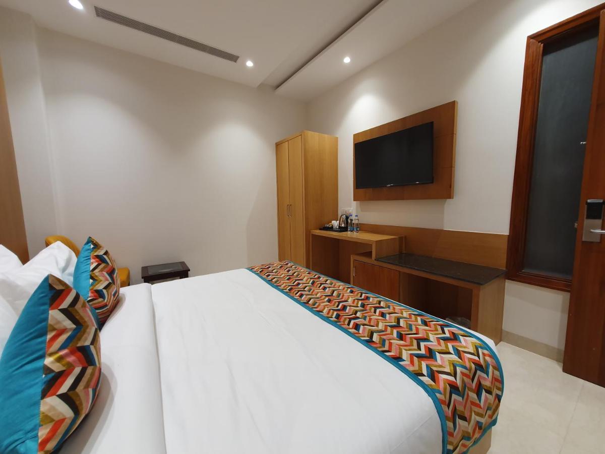 Hotel Classio Royale Amritsar Buitenkant foto