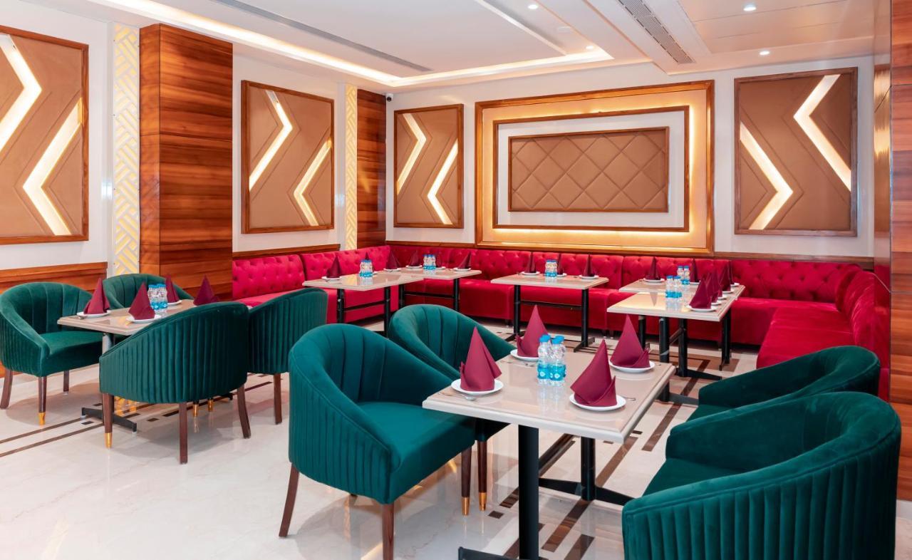 Hotel Classio Royale Amritsar Buitenkant foto