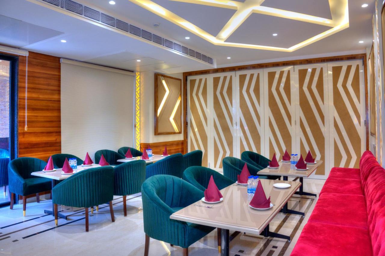 Hotel Classio Royale Amritsar Buitenkant foto