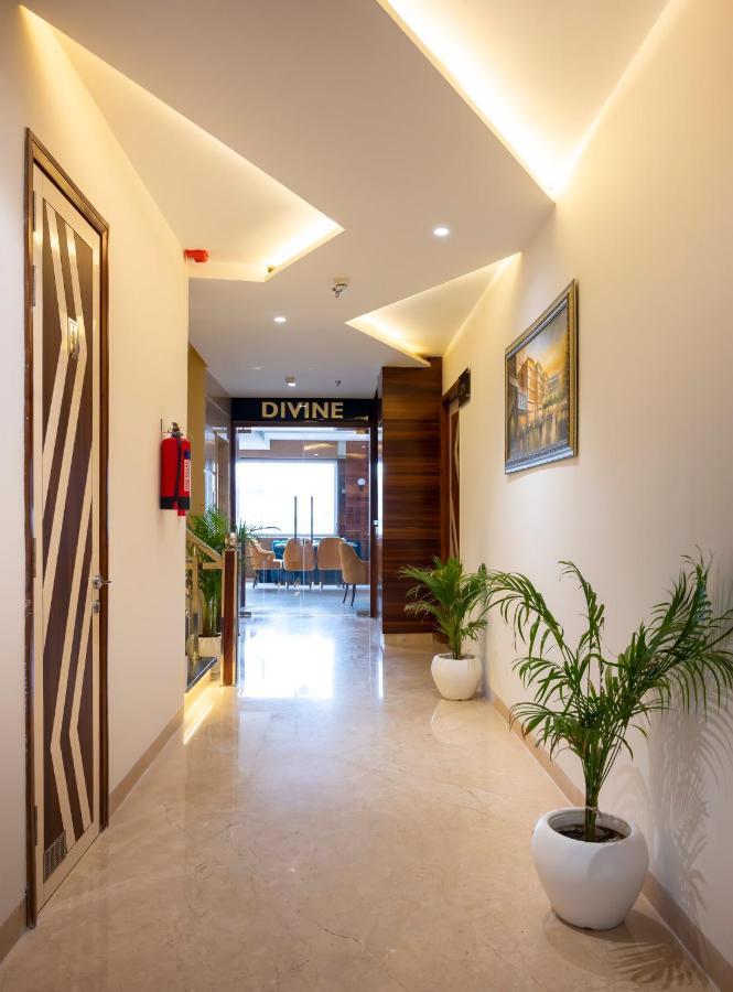 Hotel Classio Royale Amritsar Buitenkant foto