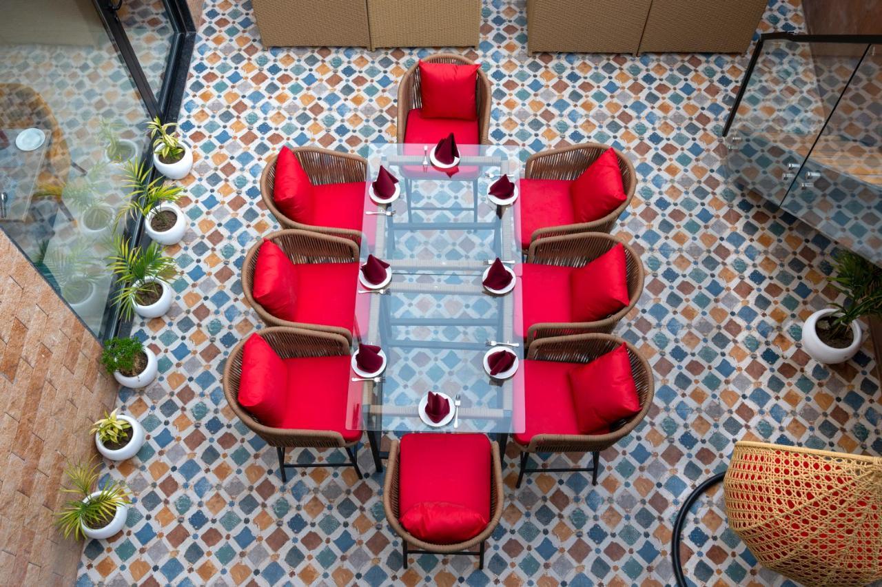 Hotel Classio Royale Amritsar Buitenkant foto