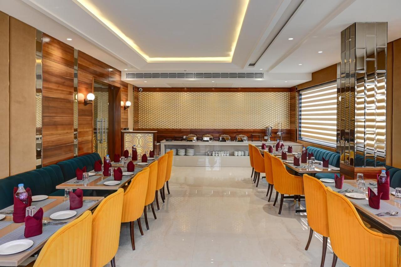 Hotel Classio Royale Amritsar Buitenkant foto