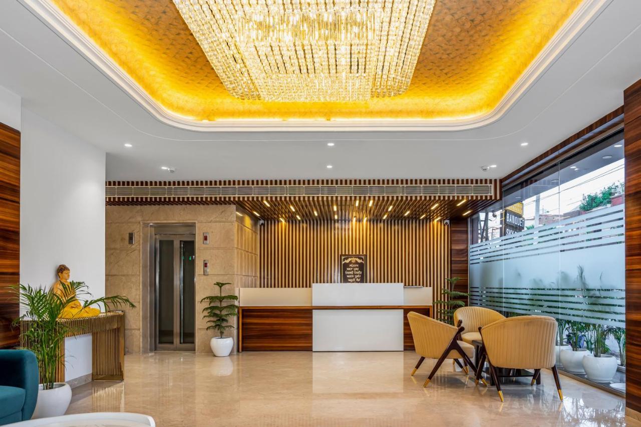 Hotel Classio Royale Amritsar Buitenkant foto