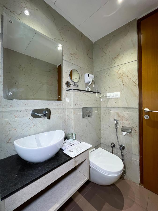 Hotel Classio Royale Amritsar Buitenkant foto